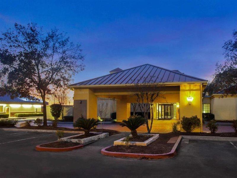 La Quinta By Wyndham Round Rock North Hotel Exterior photo