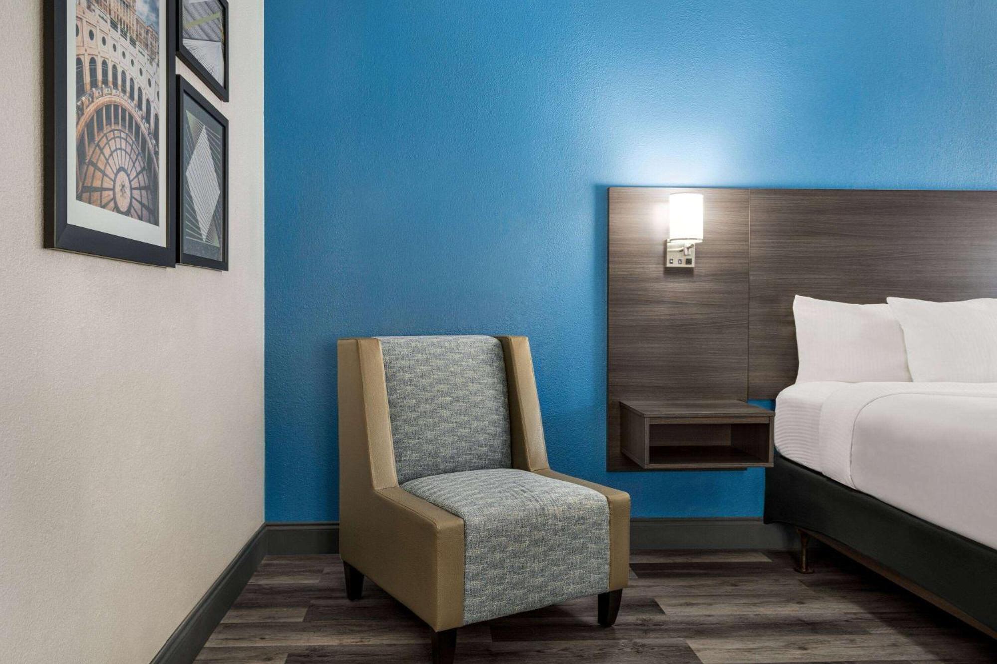 La Quinta By Wyndham Round Rock North Hotel Exterior photo