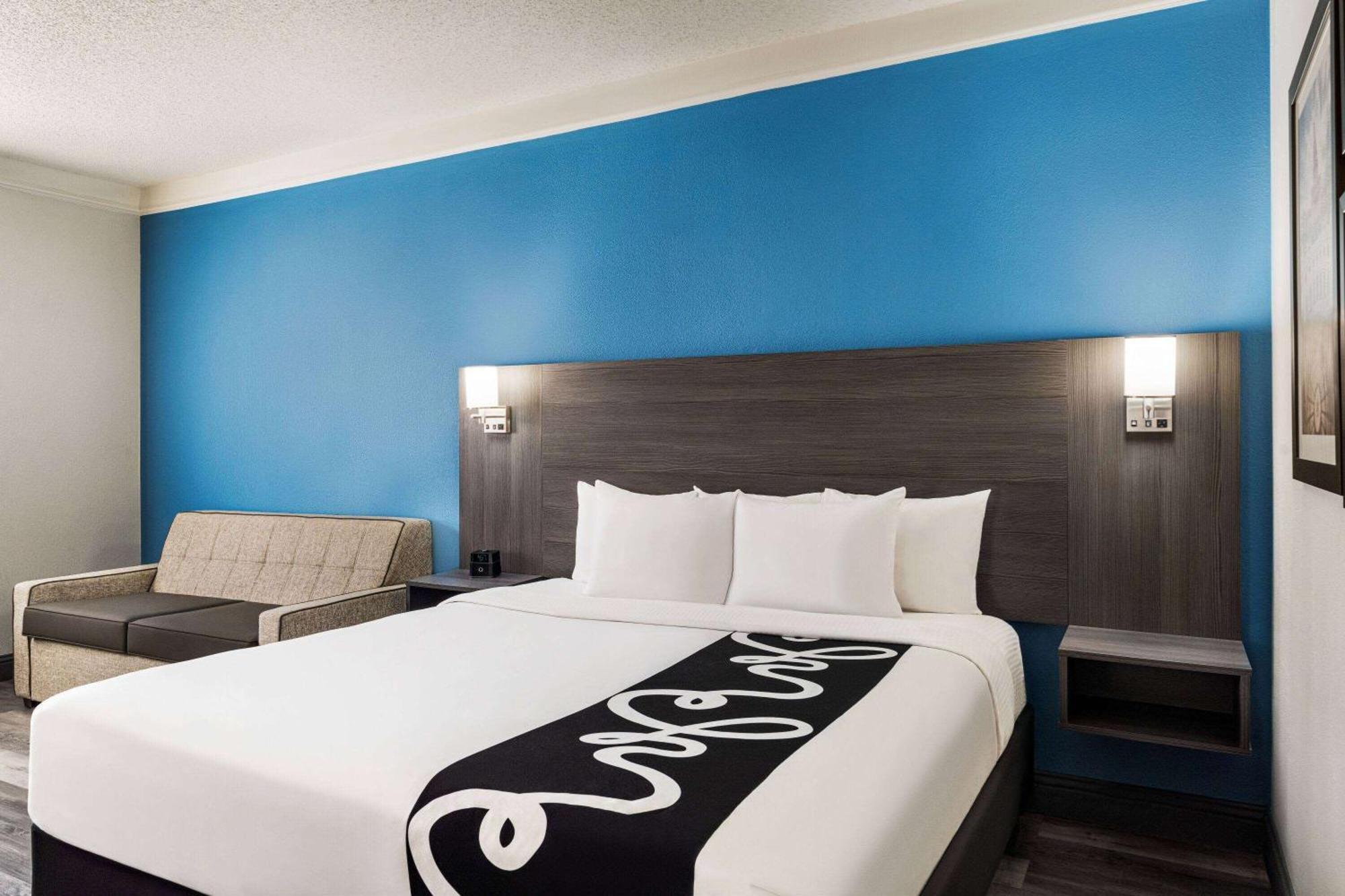 La Quinta By Wyndham Round Rock North Hotel Exterior photo